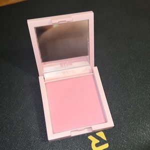 Kylie cosmetics winter kissed blush